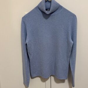 Saks Fifth Avenue Black Label 2 Ply Cashmere Turtleneck Women’s Sweater in Blue.